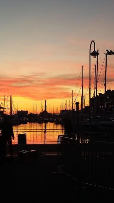 La Finestra Sul Cielo Del Porto Antico Di Genova Leilighet Eksteriør bilde