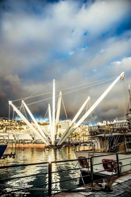 La Finestra Sul Cielo Del Porto Antico Di Genova Leilighet Eksteriør bilde